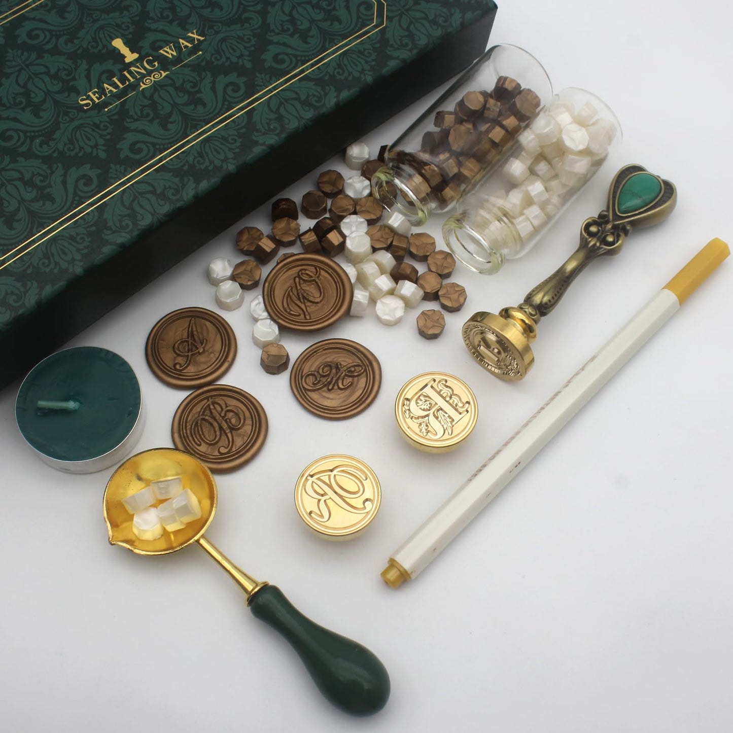Letter Wax Seal Stamp Kit, Andotopee Wax Seal Kit Initial Alphabet R Sealing Wax Stamp Head 3pcs, Vintage Wax Stamp Seal Kit with Wax Seal Beads, Wax Seal Warmer Tools, Wax Seal Pen, Gift Box Set