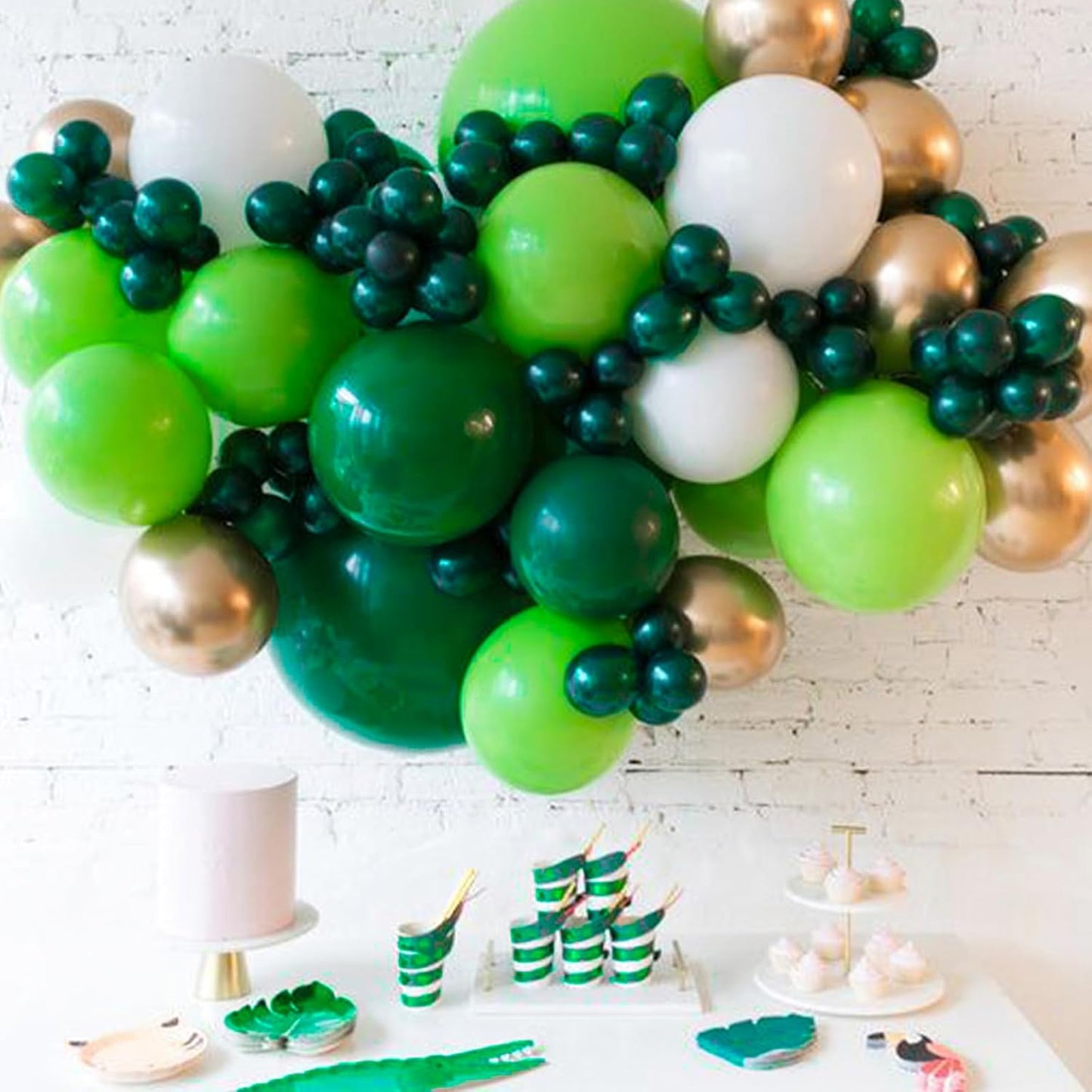 PartyWoo Dark Green Balloons - 100 Pcs in Various Sizes for Jungle Birthday & Graduation Decor | Emerald Green