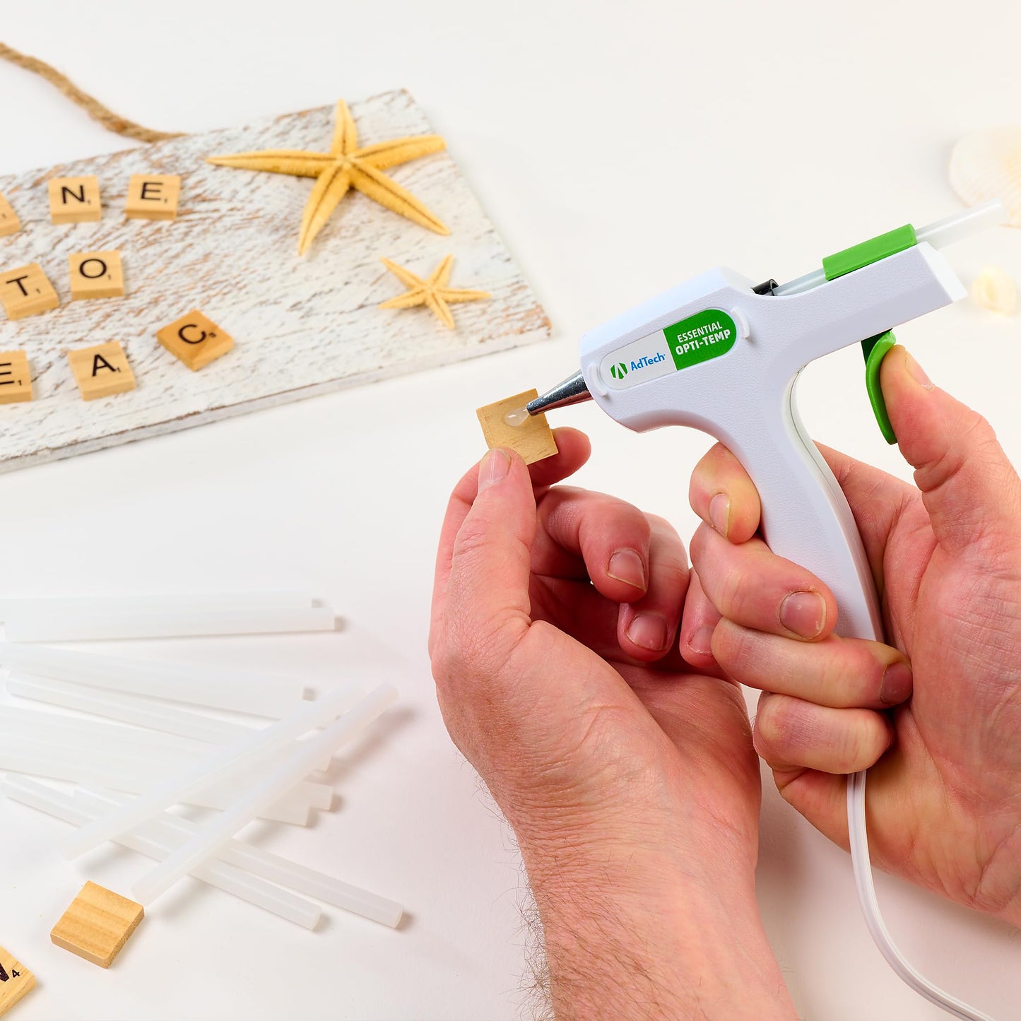 AdTech Hot Glue Sticks 4" Mini Size, White, 550 Sticks