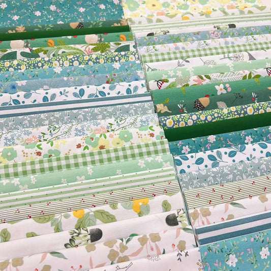 42pcs Cotton Fabric DIY Making Supplies Quilting Patchwork Fabric Fat Quarter Bundles DIY for Quilting Cotton Patchwork Cushion (Green Flowers)